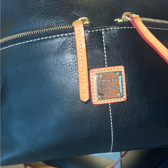 Dooney & Bourke Black Dillen Double Pocket Satchel Hand / Shoulder Bag Purse 👜 - Picture 3 of 14